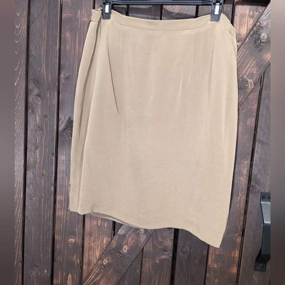 LORD and Taylor green silk size 10